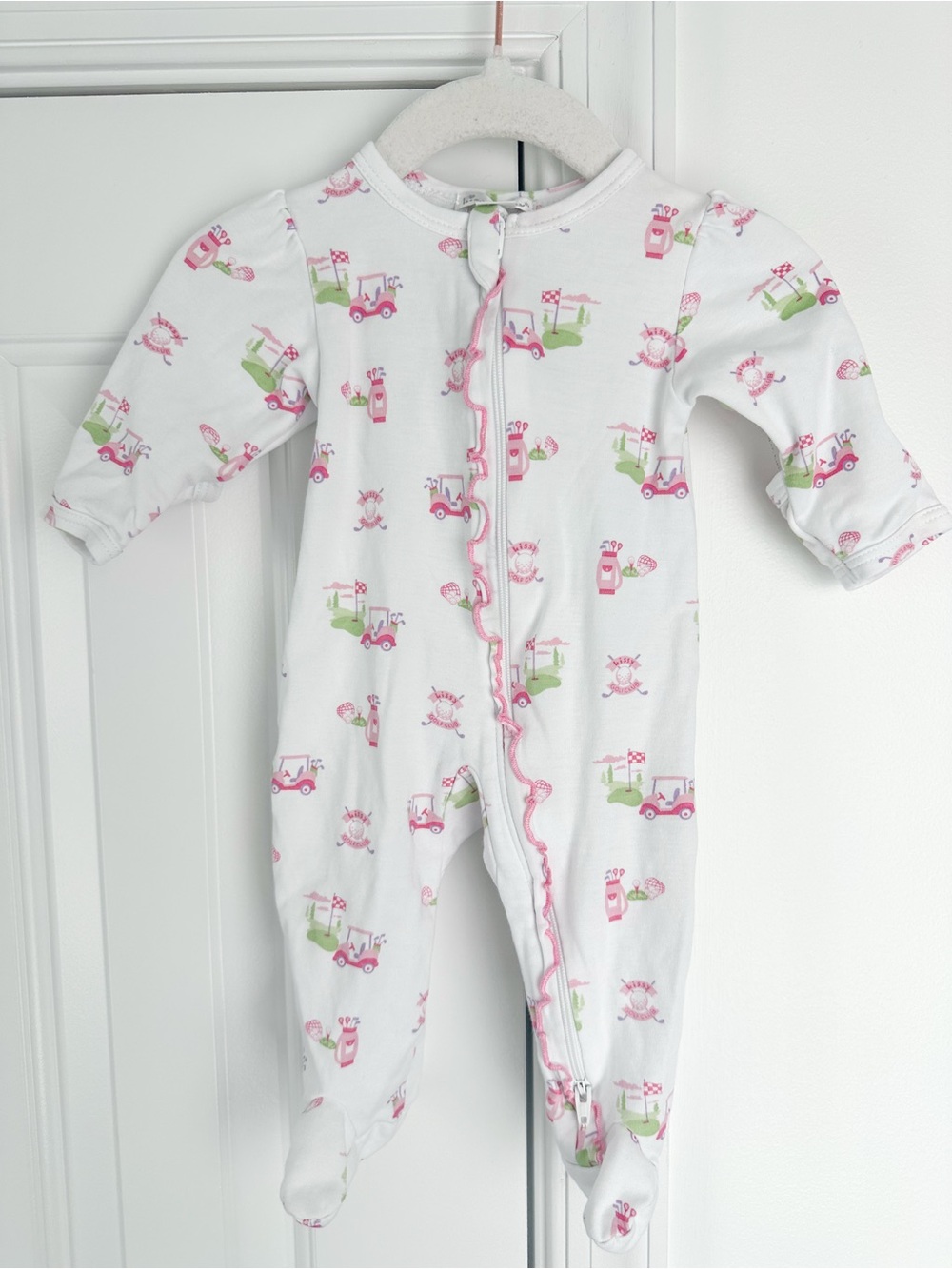Kissy Kissy NB Golf print sleeper like new